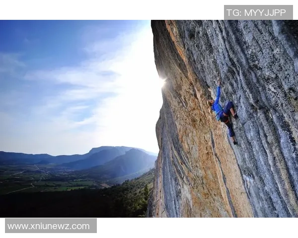 攀岩女神黄娜分享成功秘诀与训练心得的专访揭秘 攀岩女神黄娜分享成功秘诀与训练心得的专访揭秘